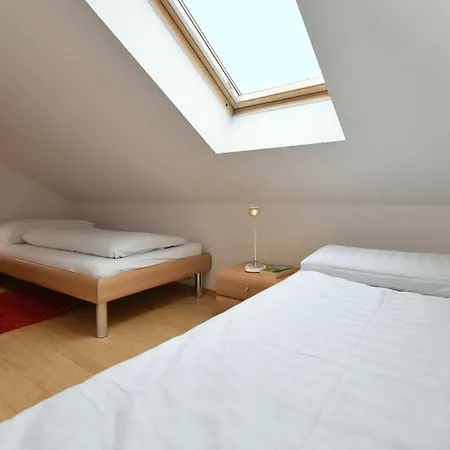 Kaiserhof 311 *